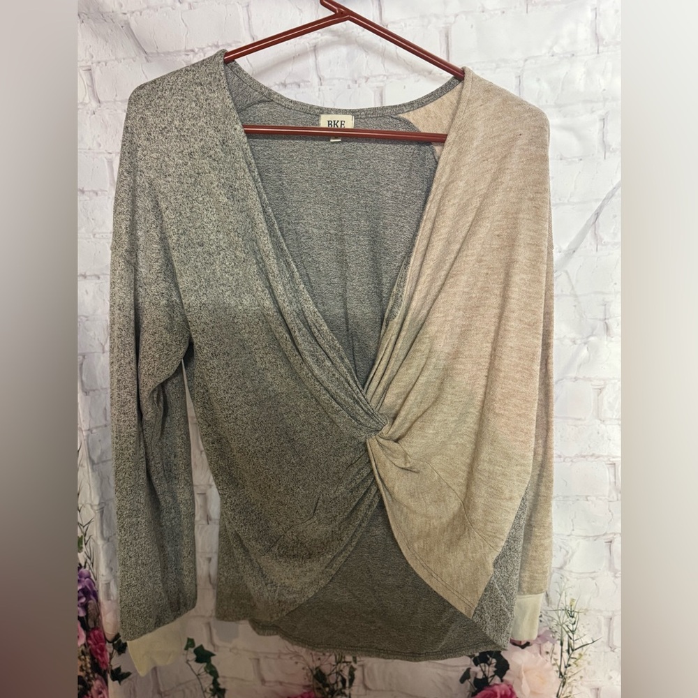 BKE Heathered Gray Top